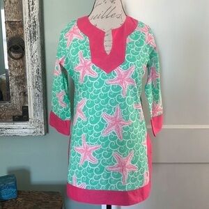 𝅺NWOT Simply Southern Notch Neck Starfish Print Tunic
